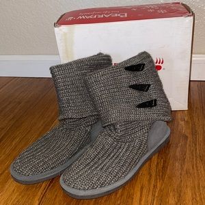 Bear paw slouchy knit gray boots in size 9
